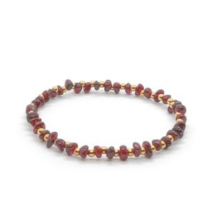 Bransoletka z granatów – kamienie szlachetne, pozłacana stal chirurgiczna 17,5cm KAM029